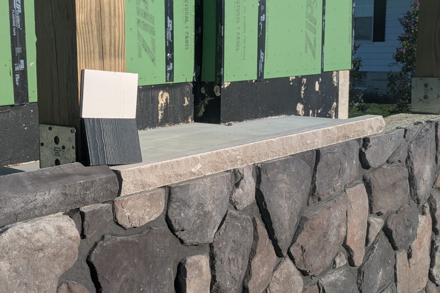 Stone Veneer - Field Stone Midnight - Mountain View Stone