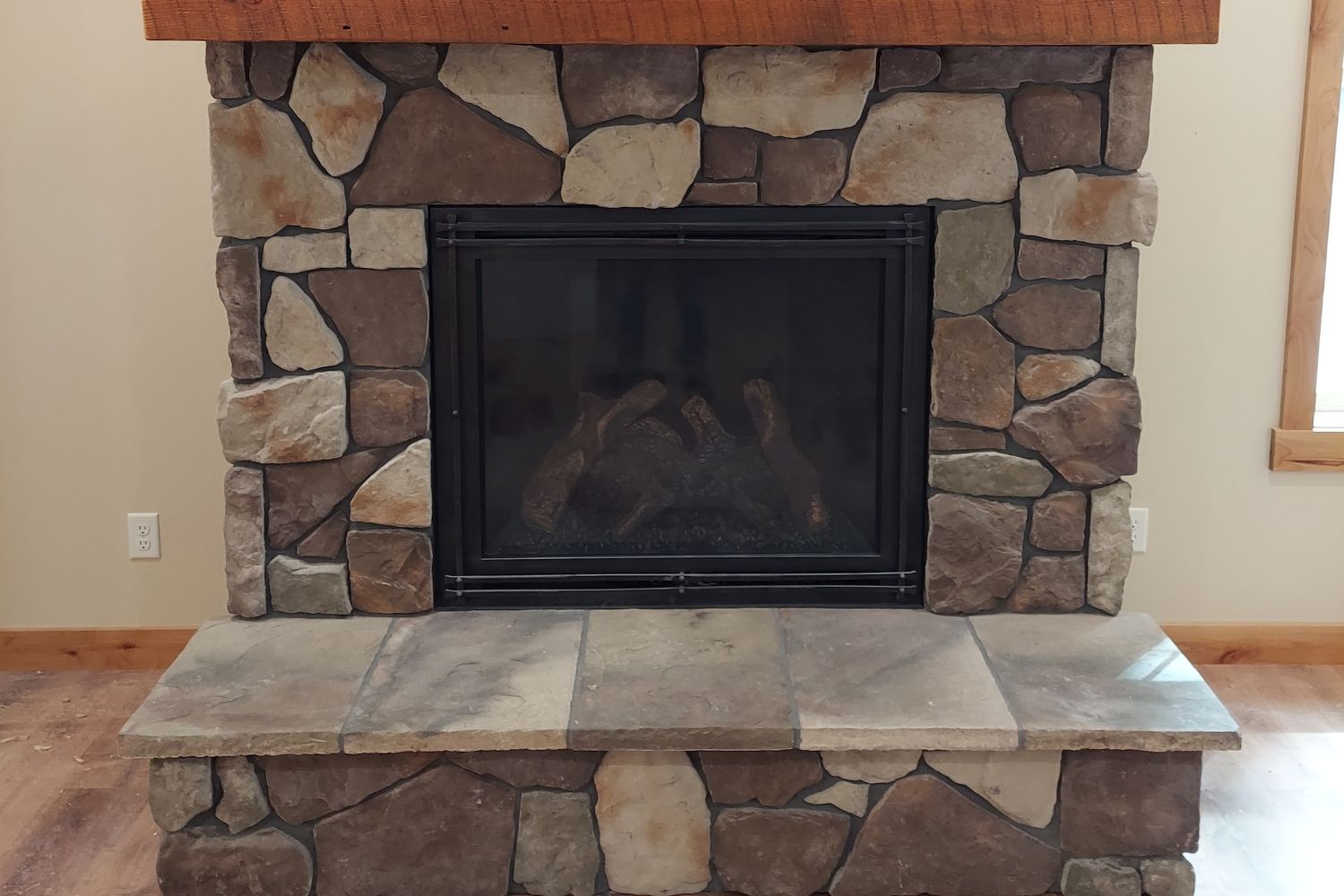 Stone Veneer - Field Stone Mossy Creek - Mountain View Stone