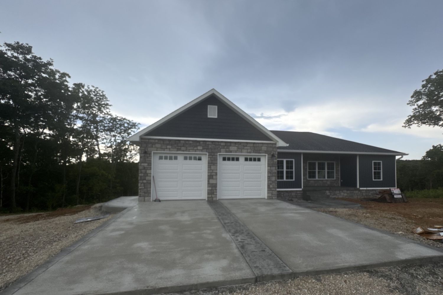 Stone Veneer - Hackett Stone Ash - Mountain View Stone