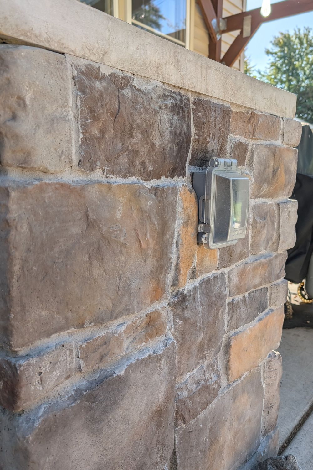 Stone Veneer - Hackett Stone Kona - Mountain View Stone