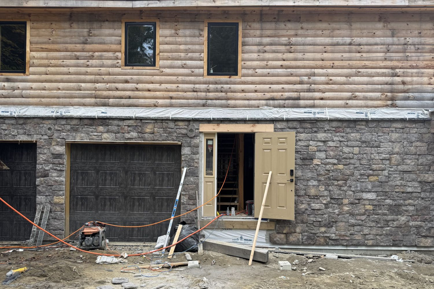 Stone Veneer - Hackett Stone Kona - Mountain View Stone