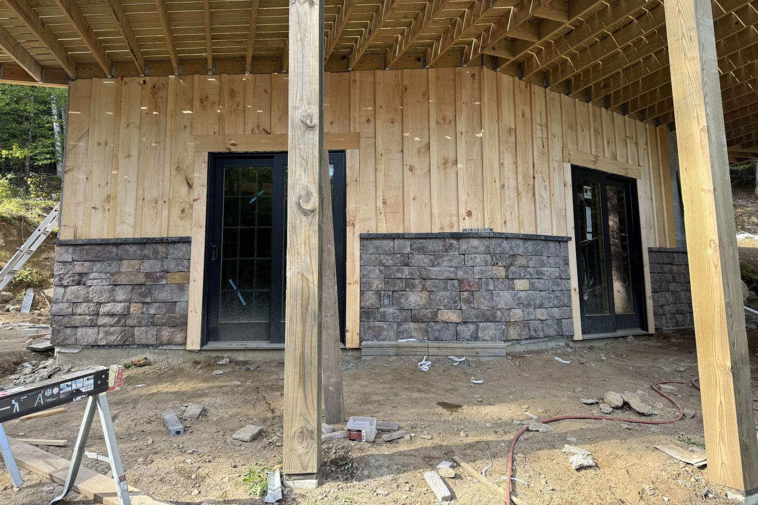 Stone Veneer - Hackett Stone Kona - Mountain View Stone