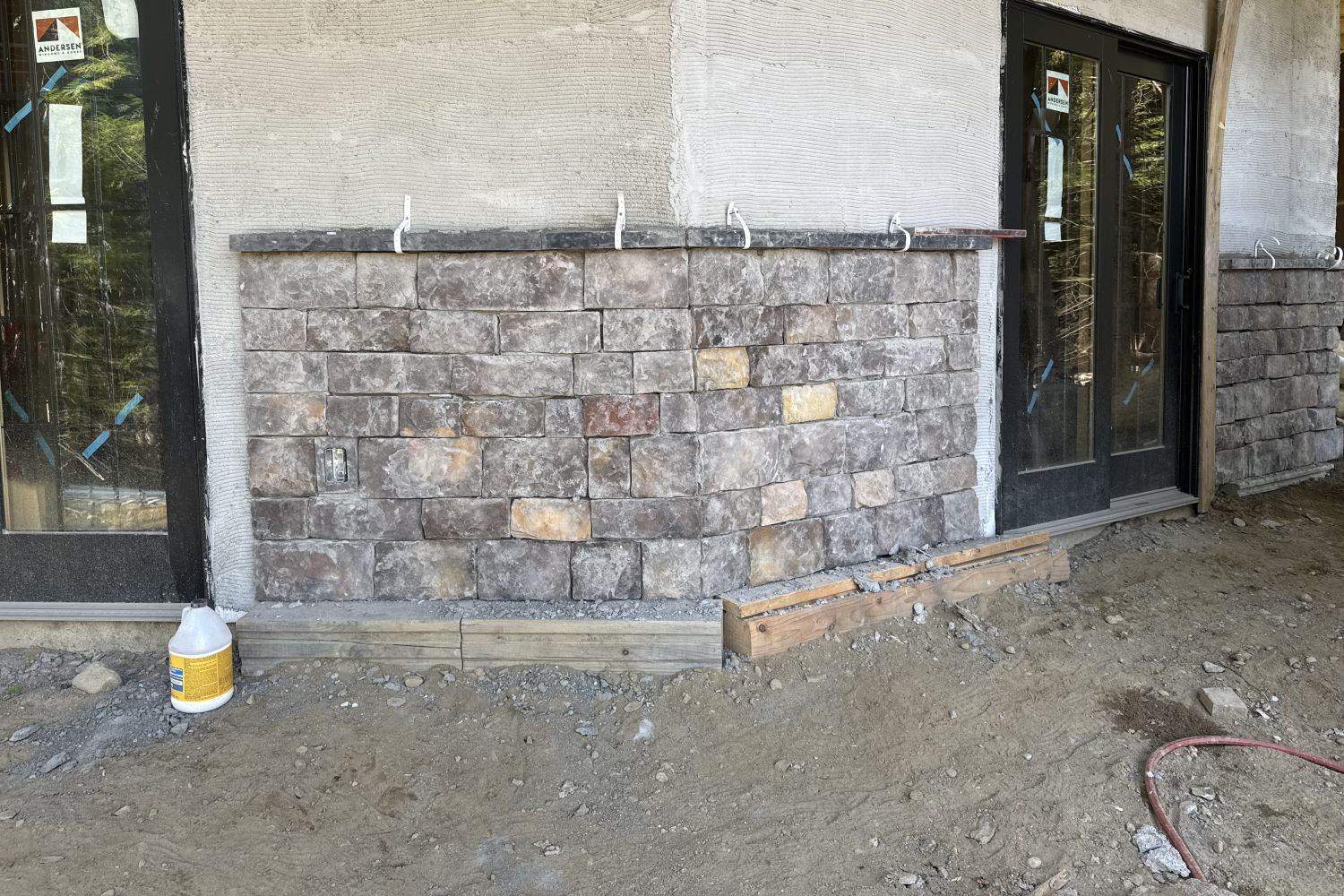 Stone Veneer - Hackett Stone Kona - Mountain View Stone