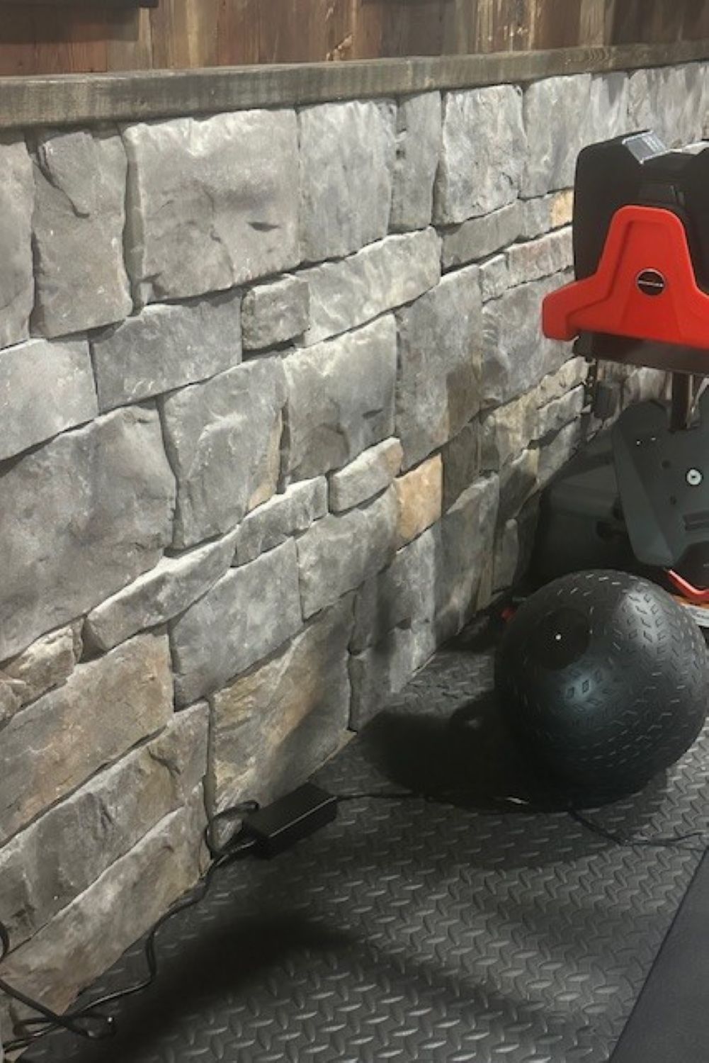 Stone Veneer - Hackett Stone Kona - Mountain View Stone