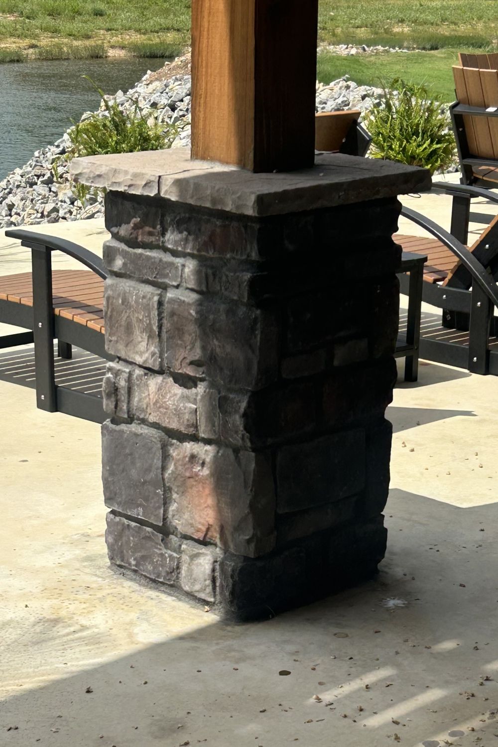 Stone Veneer - Hackett Stone Midnight - Mountain View Stone