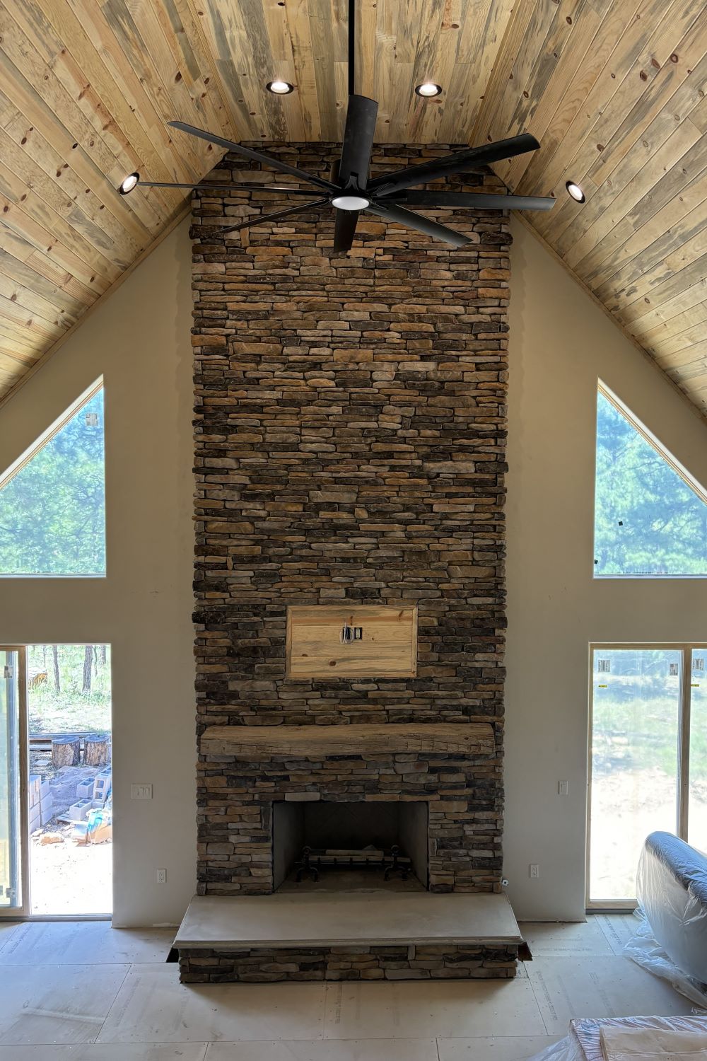 Stone Veneer - Ledge Stone Aspen - Mountain View Stone