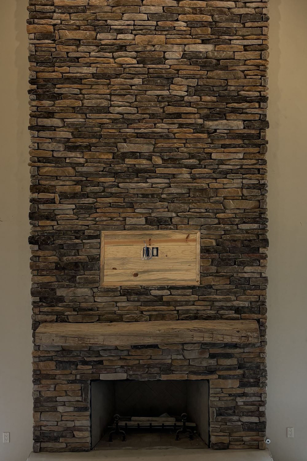 Stone Veneer - Ledge Stone Aspen - Mountain View Stone