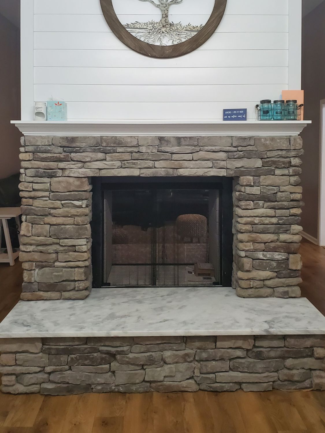 Stone Veneer - Ledge Stone Granite - Mountain View Stone