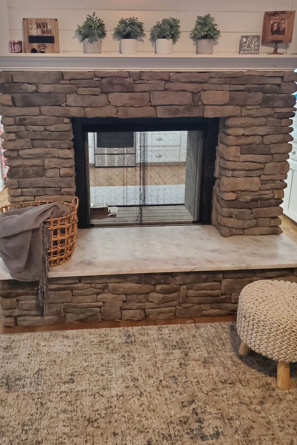 Stone Veneer - Ledge Stone Granite - Mountain View Stone