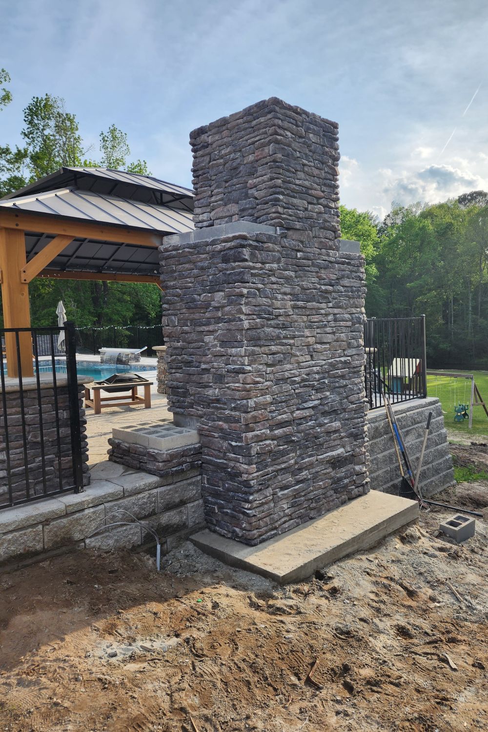 Stone Veneer - Ledge Stone Midnight - Mountain View Stone