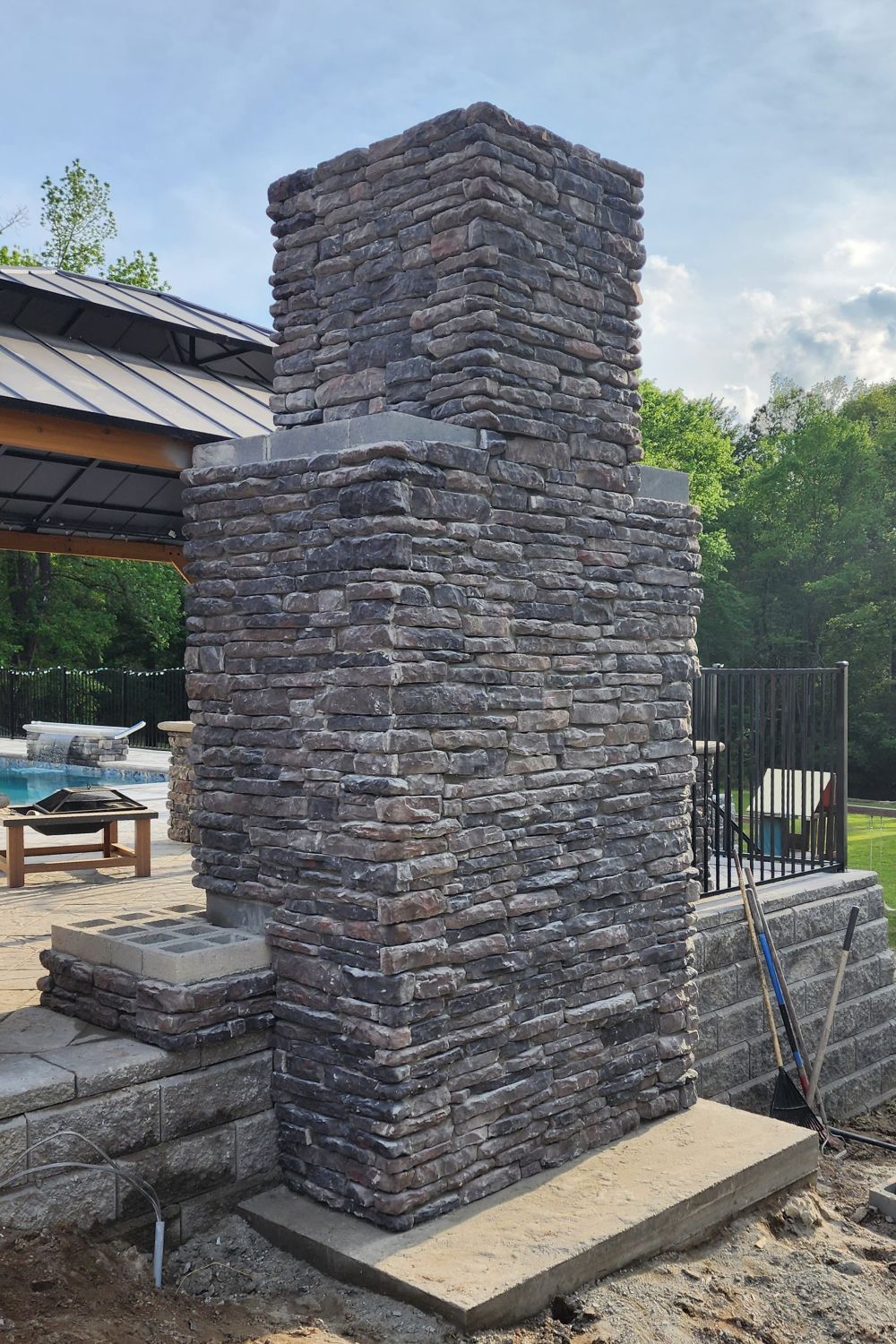 Stone Veneer - Ledge Stone Midnight - Mountain View Stone