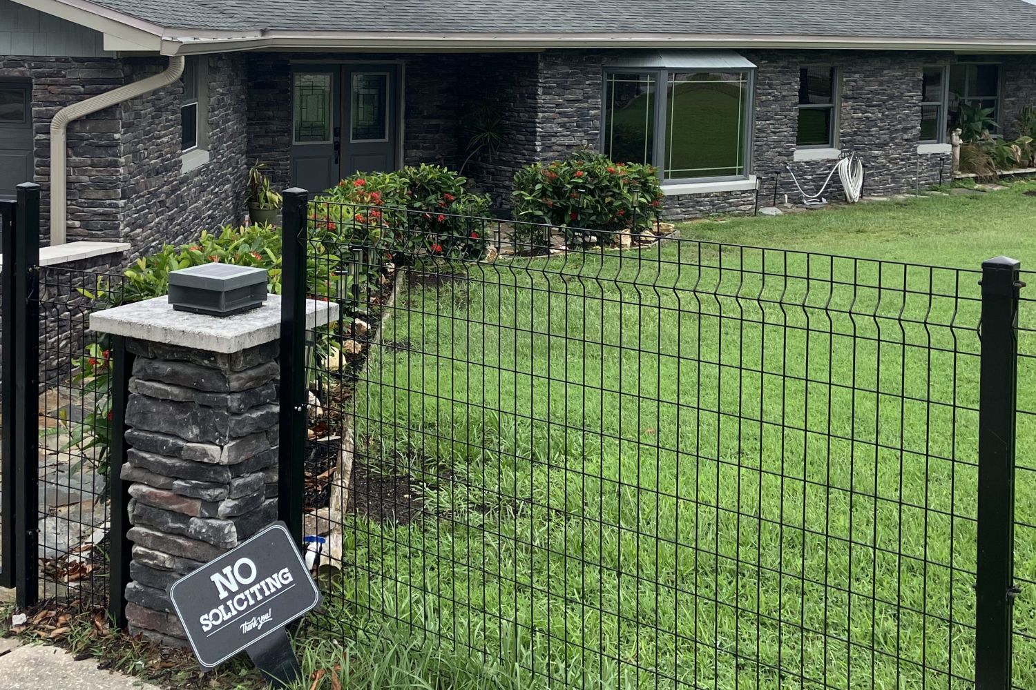 Stone Veneer - Ledge Stone Midnight - Mountain View Stone