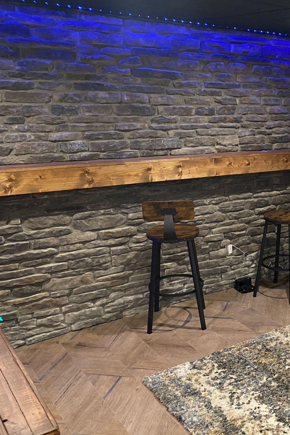 Stone Veneer - Ledge Stone Midnight - Mountain View Stone