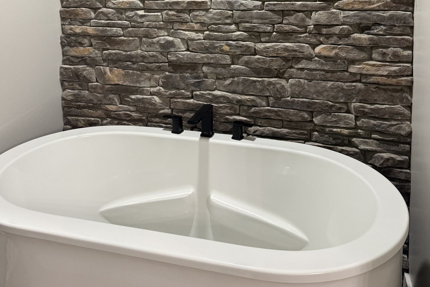 Stone Veneer - Ledge Stone Outback - Mountain View Stone