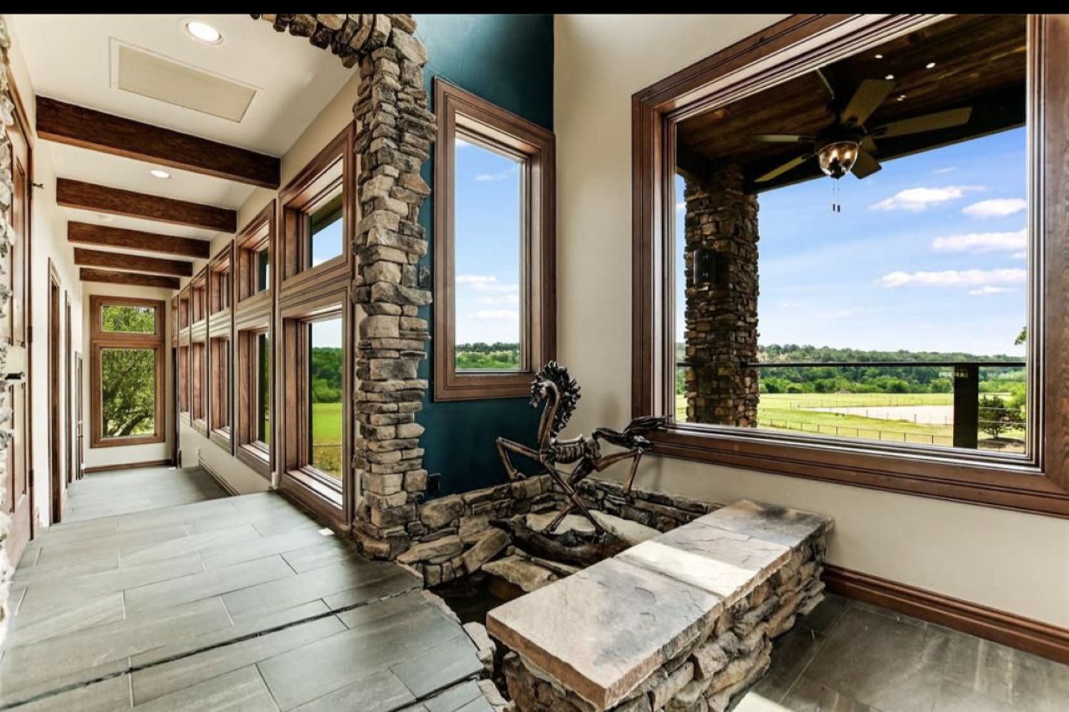 Stone Veneer - Ledge Stone Tuscany - Mountain View Stone
