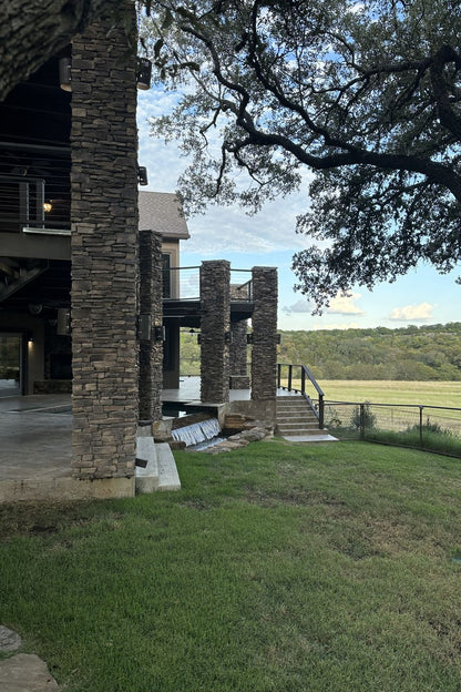 Stone Veneer - Ledge Stone Tuscany - Mountain View Stone