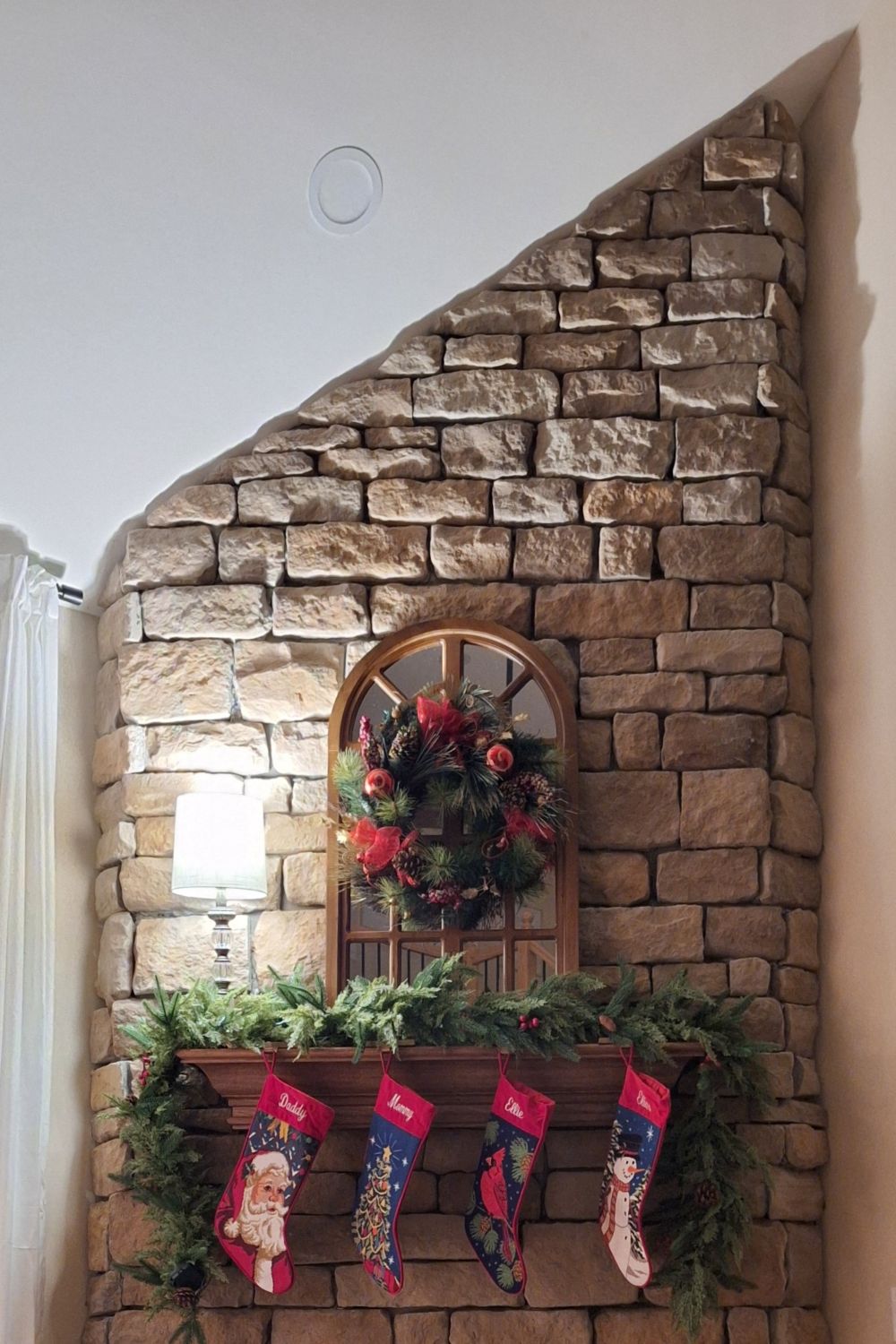 Stone Veneer - Lime Stone Adaline - Mountain View Stone