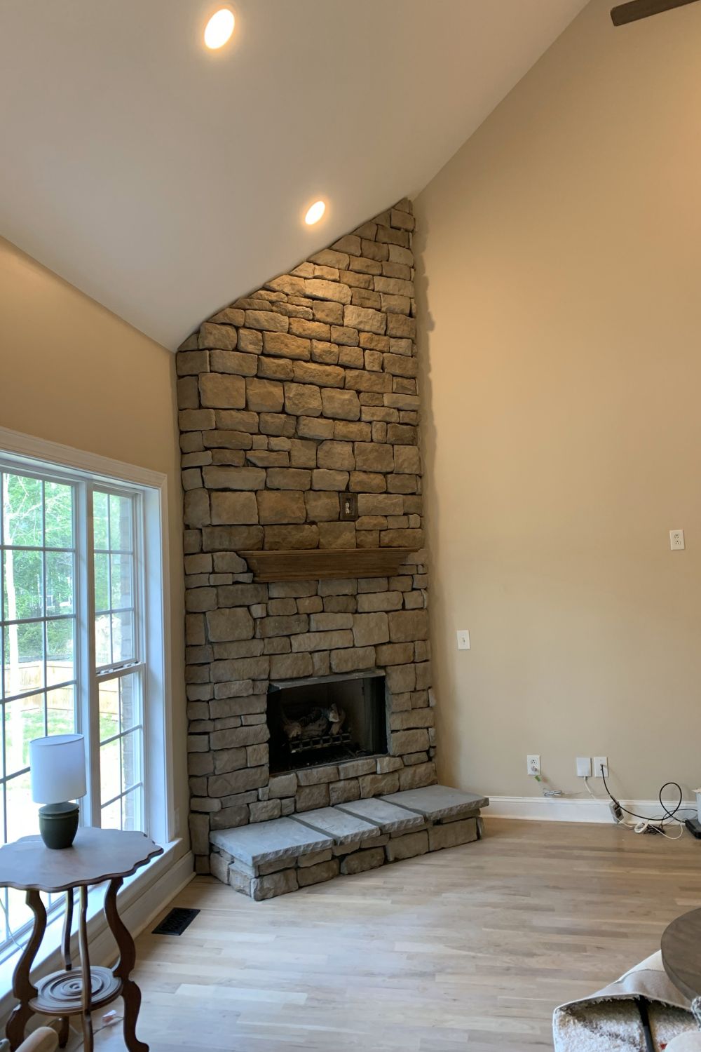 Stone Veneer - Lime Stone Adaline - Mountain View Stone