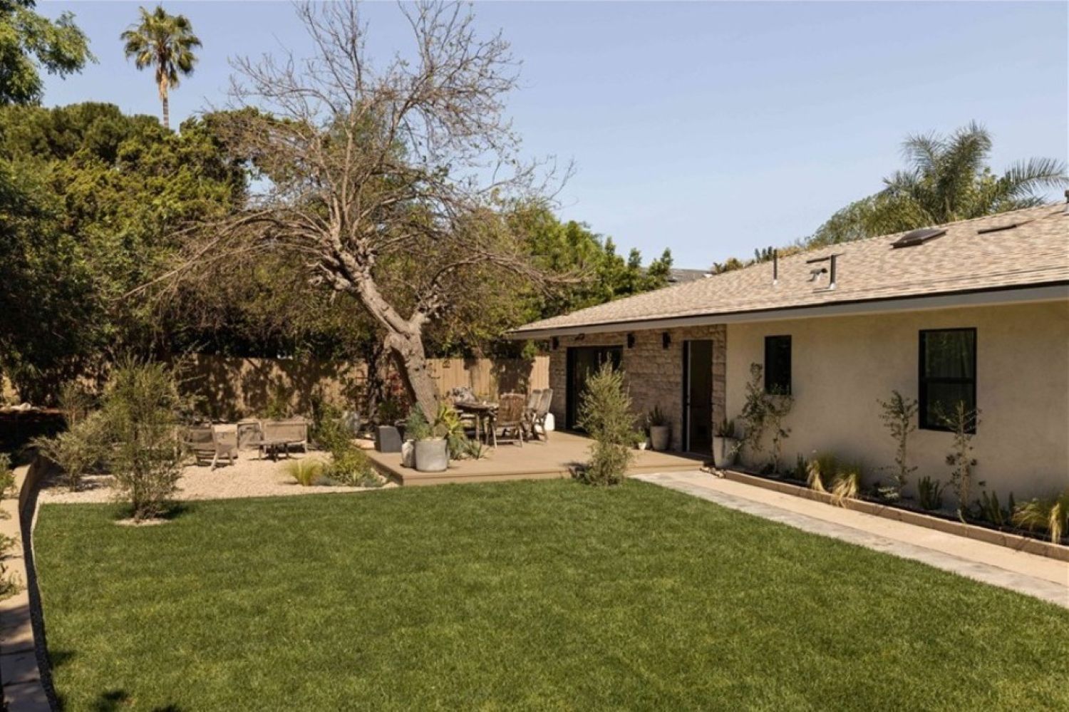 Stone Veneer - Lime Stone Ash - Mountain View Stone