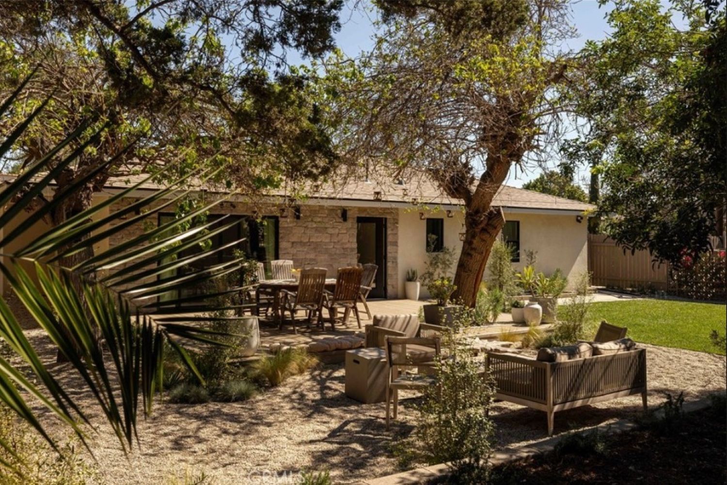 Stone Veneer - Lime Stone Ash - Mountain View Stone