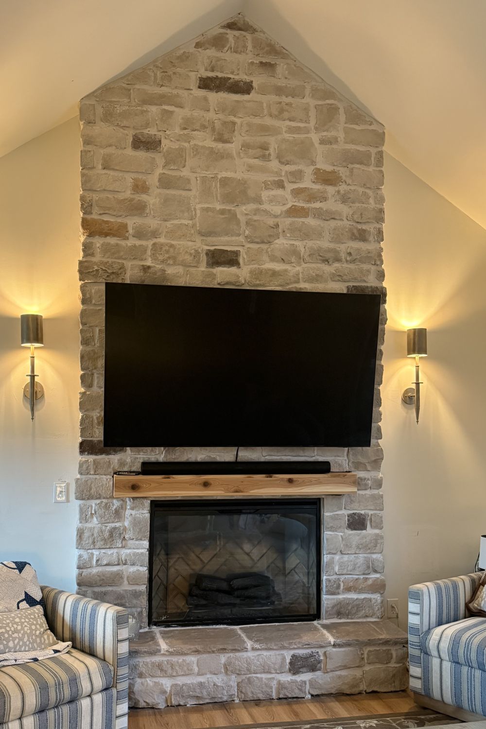 Stone Veneer - Lime Stone Austin White - Mountain View Stone