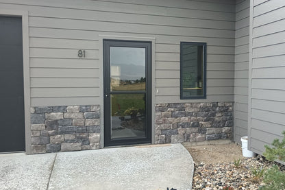 Stone Veneer - Lime Stone Midnight - Mountain View Stone