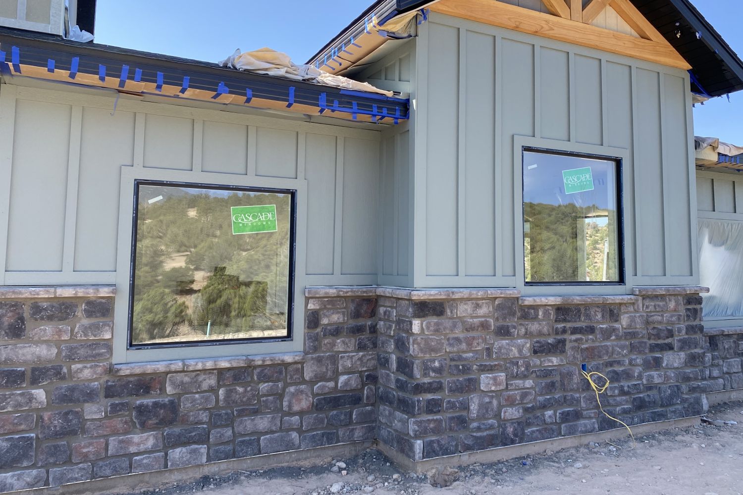 Stone Veneer - Lime Stone Midnight - Mountain View Stone