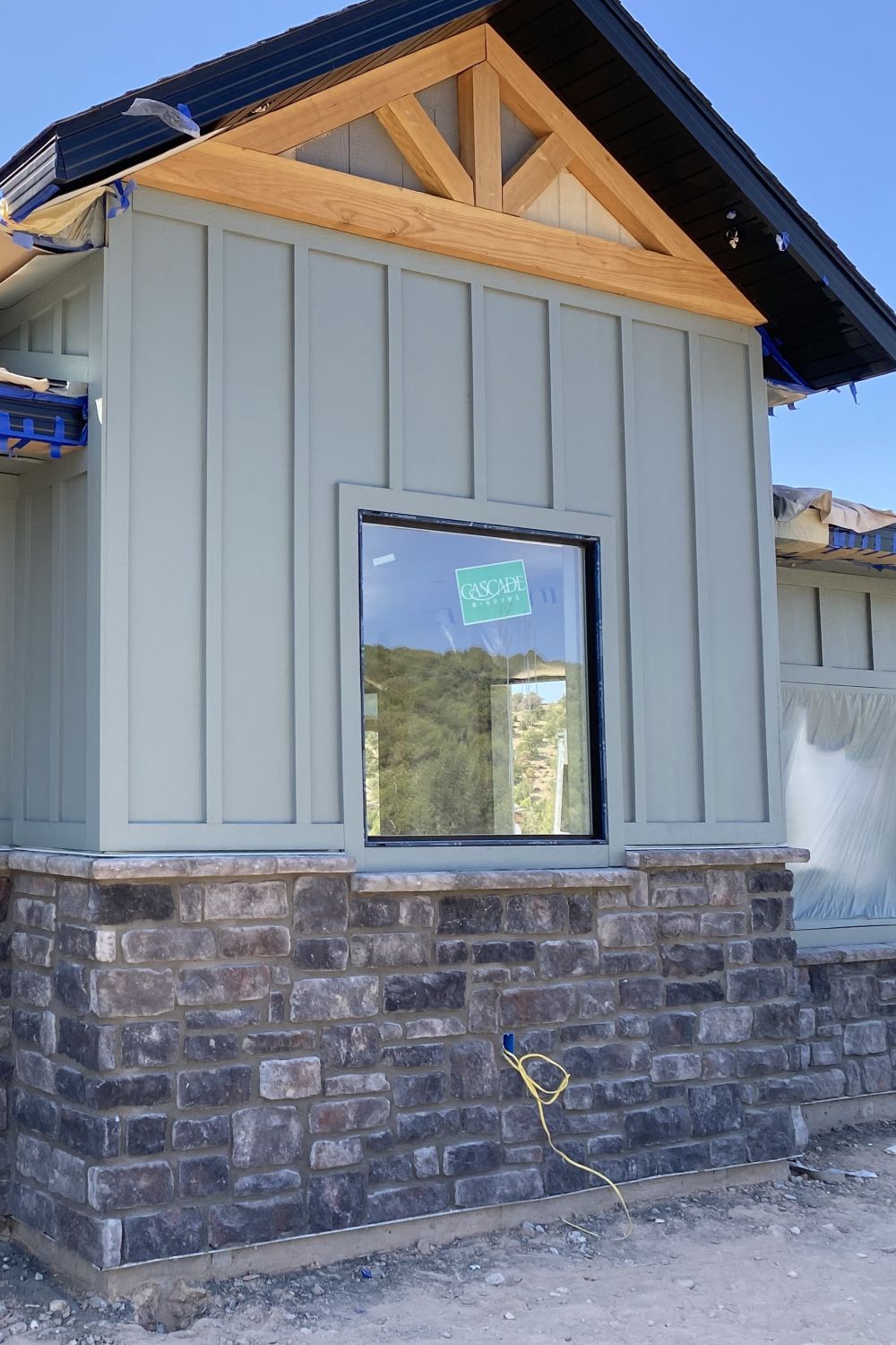 Stone Veneer - Lime Stone Midnight - Mountain View Stone