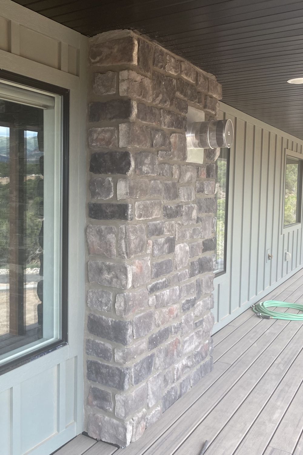 Stone Veneer - Lime Stone Midnight - Mountain View Stone
