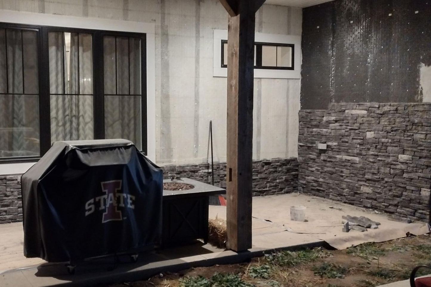 Stone Veneer - Ready Stack Stone Panel Black Forest - Mountain View Stone