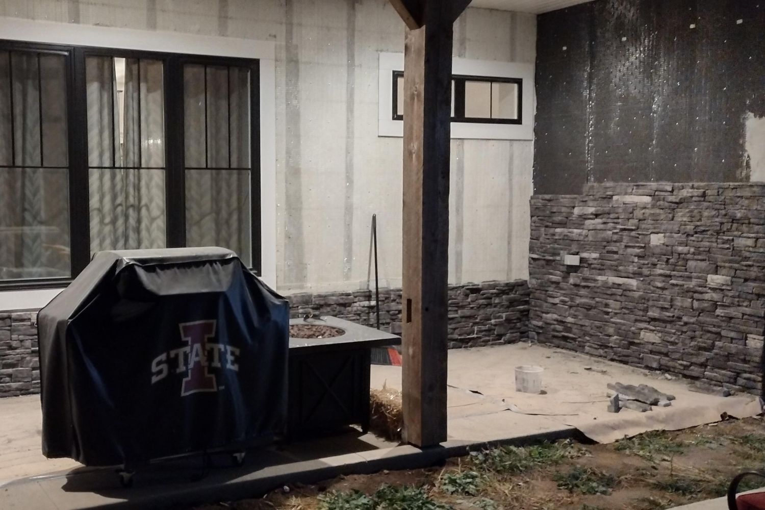 Stone Veneer - Ready Stack Stone Panel Black Forest - Mountain View Stone