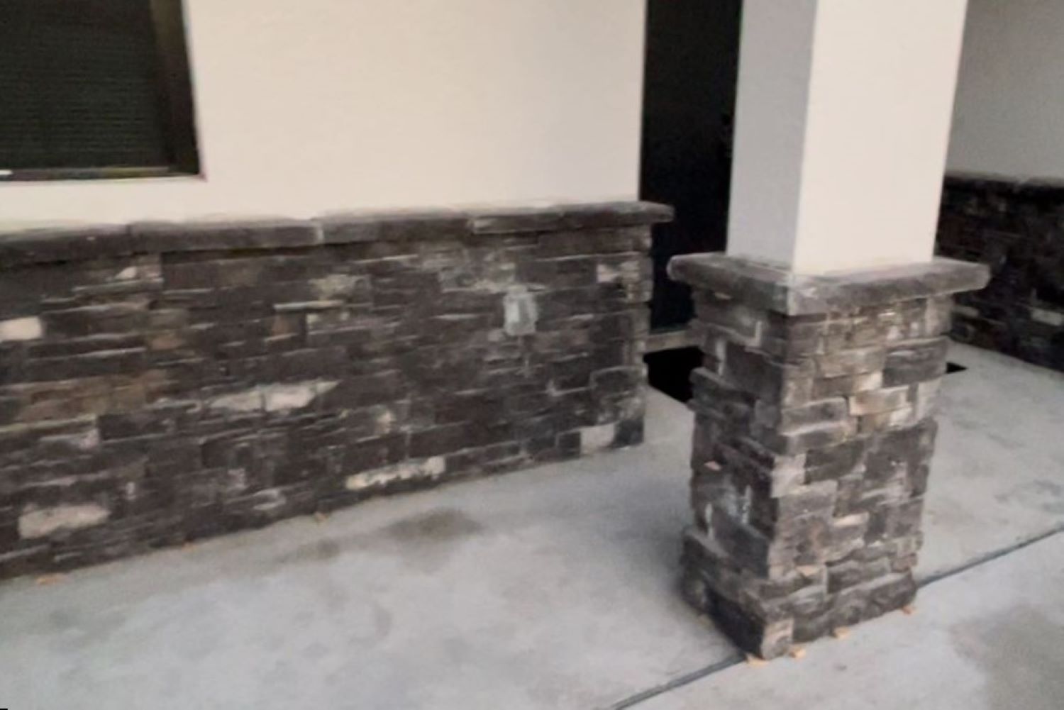Stone Veneer - Ready Stack Stone Panel Black Forest - Mountain View Stone