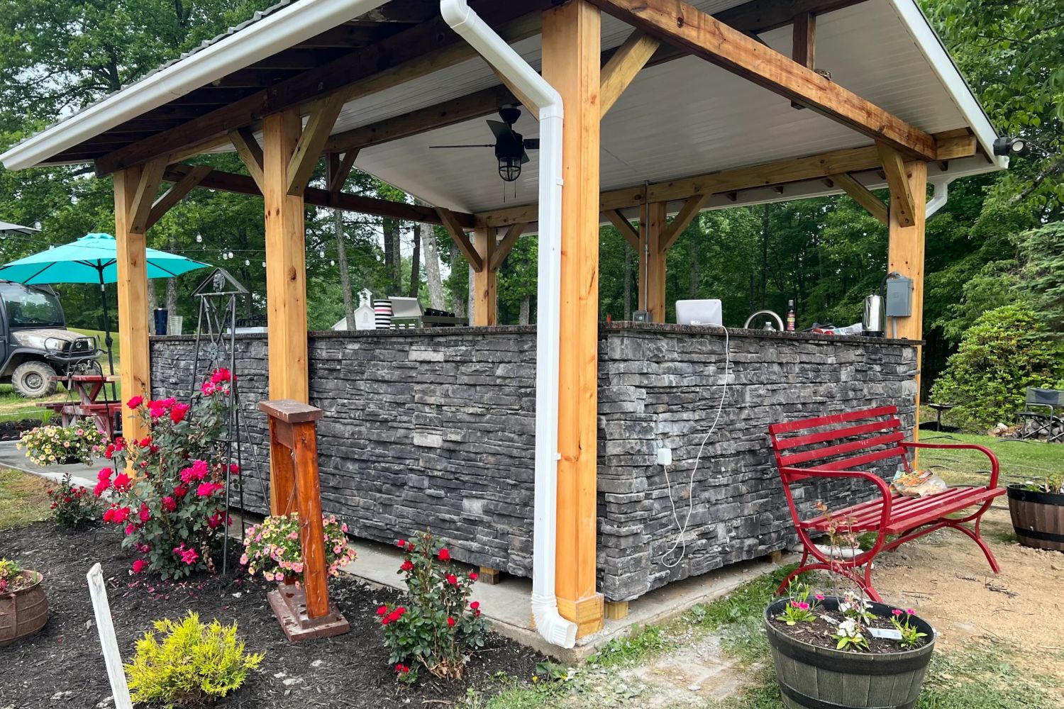 Stone Veneer Panels - Ready Stacked Stone Black Forest - Mountain