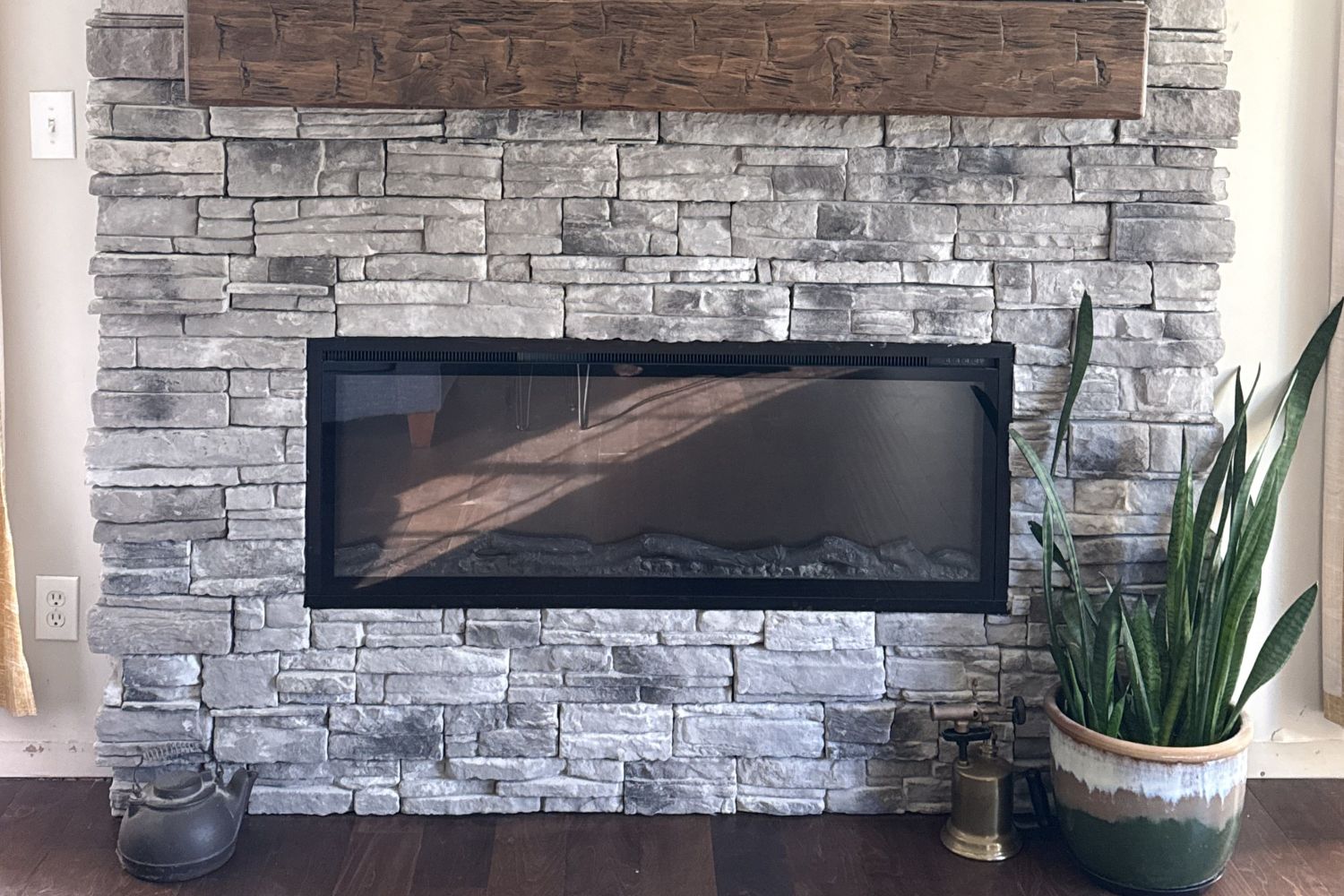 Stone Veneer - Ready Stack Stone Panel Cool Gray - Mountain View Stone