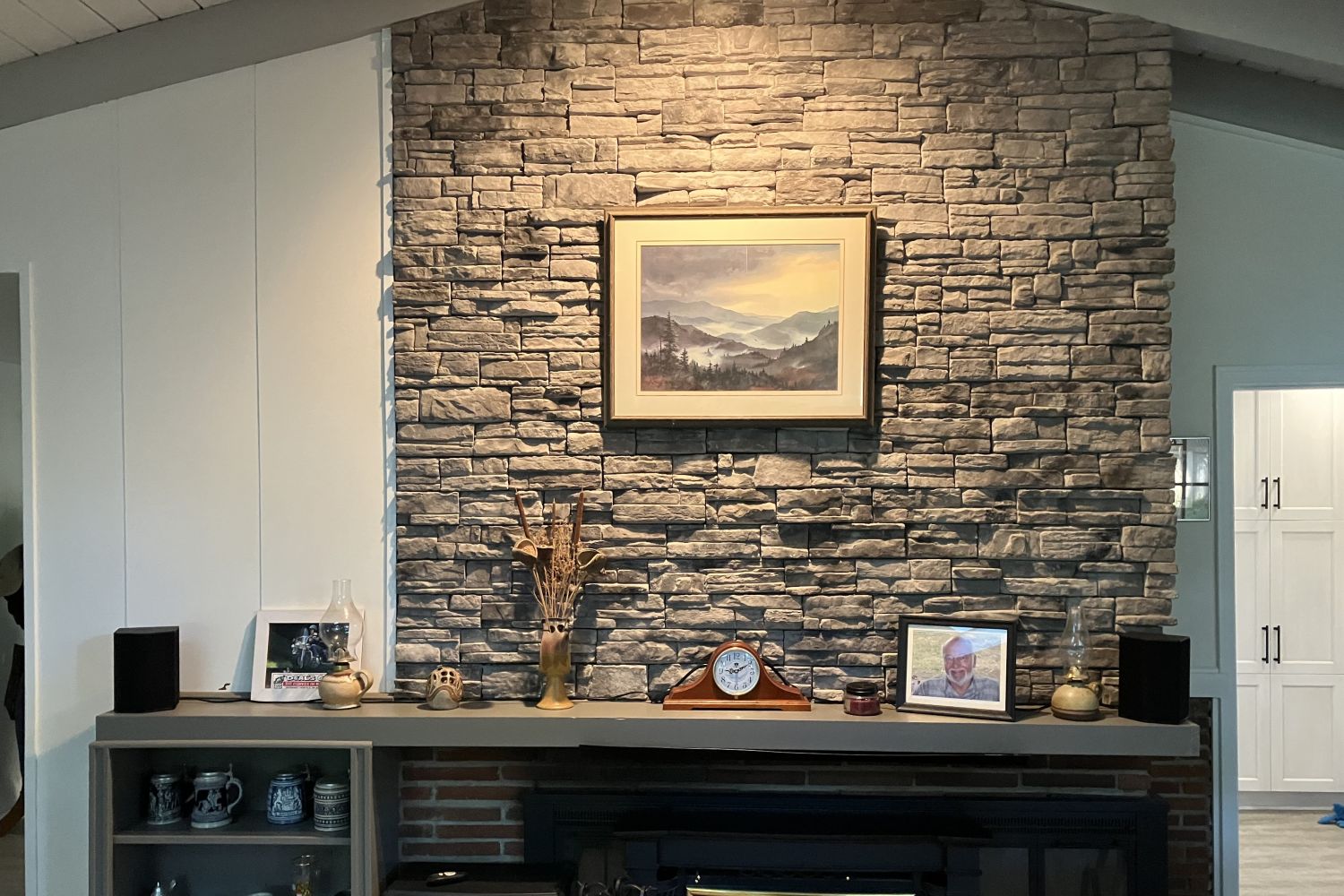 Stone Veneer - Ready Stack Stone Panel Cool Gray - Mountain View Stone