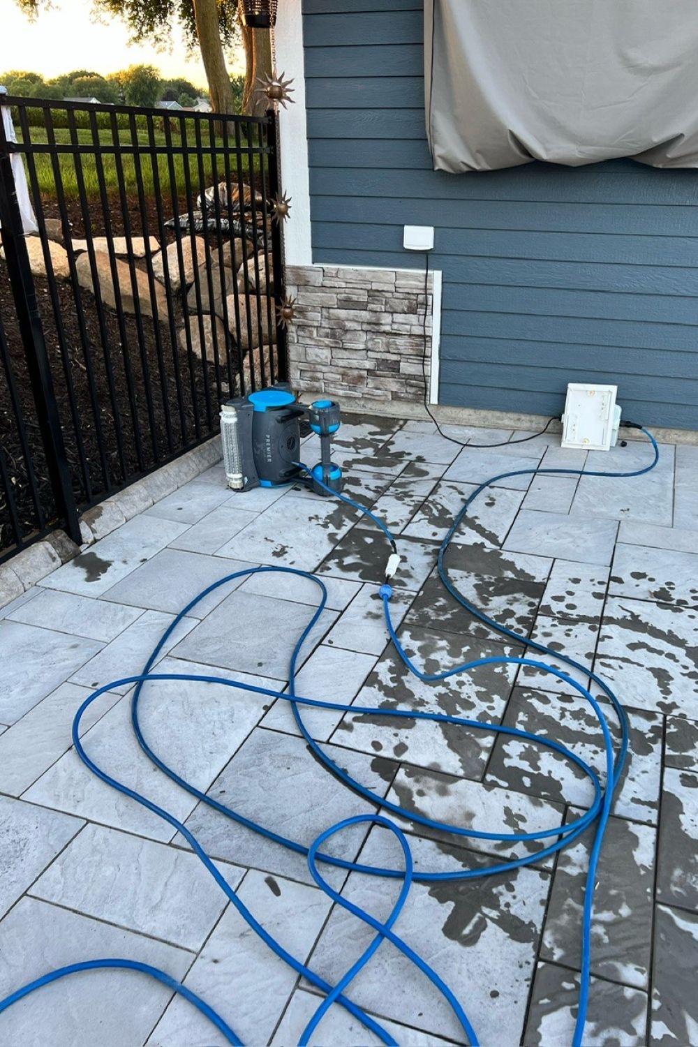 Stone Veneer - Ready Stack Stone Panel Granite - Mountain View Stone