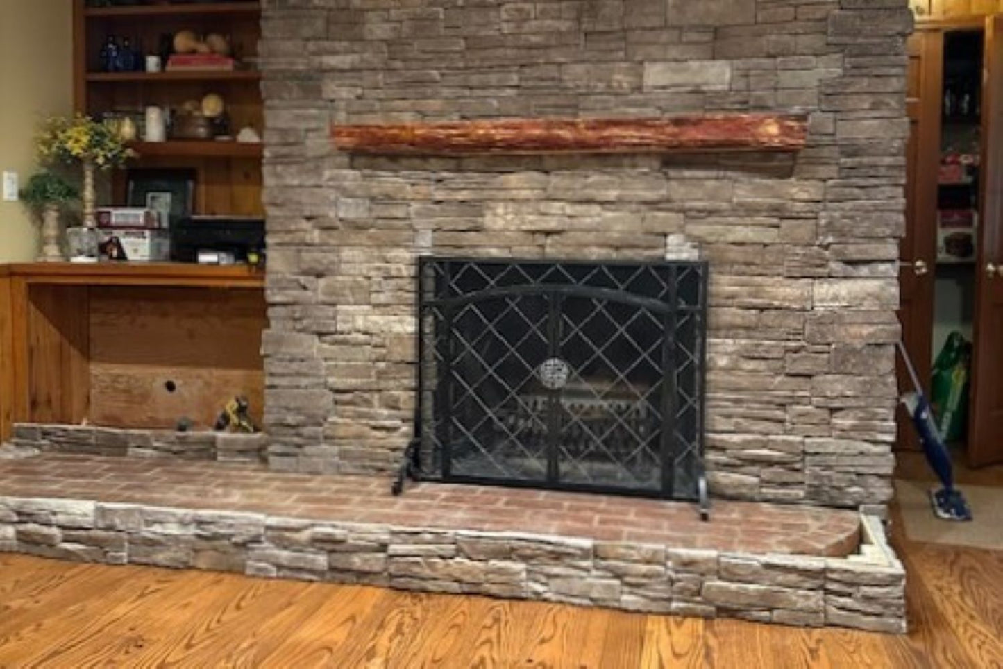 Stone Veneer - Ready Stack Stone Panel Mossy Creek - Mountain View Stone