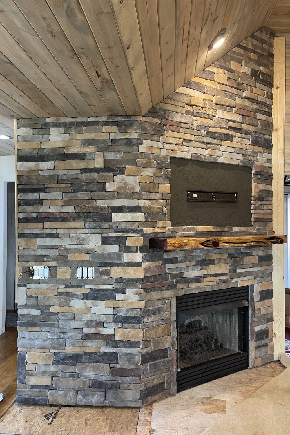 Stone Veneer - Stack Stone Aspen - Mountain View Stone