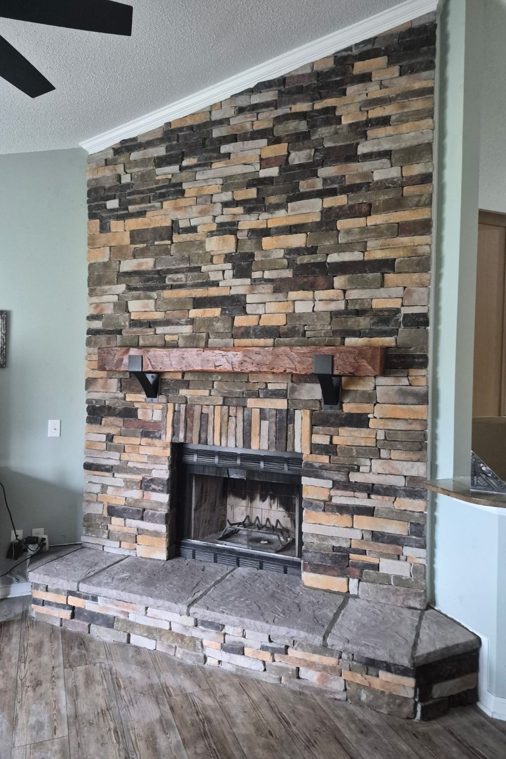 Stone Veneer - Stack Stone Aspen - Mountain View Stone