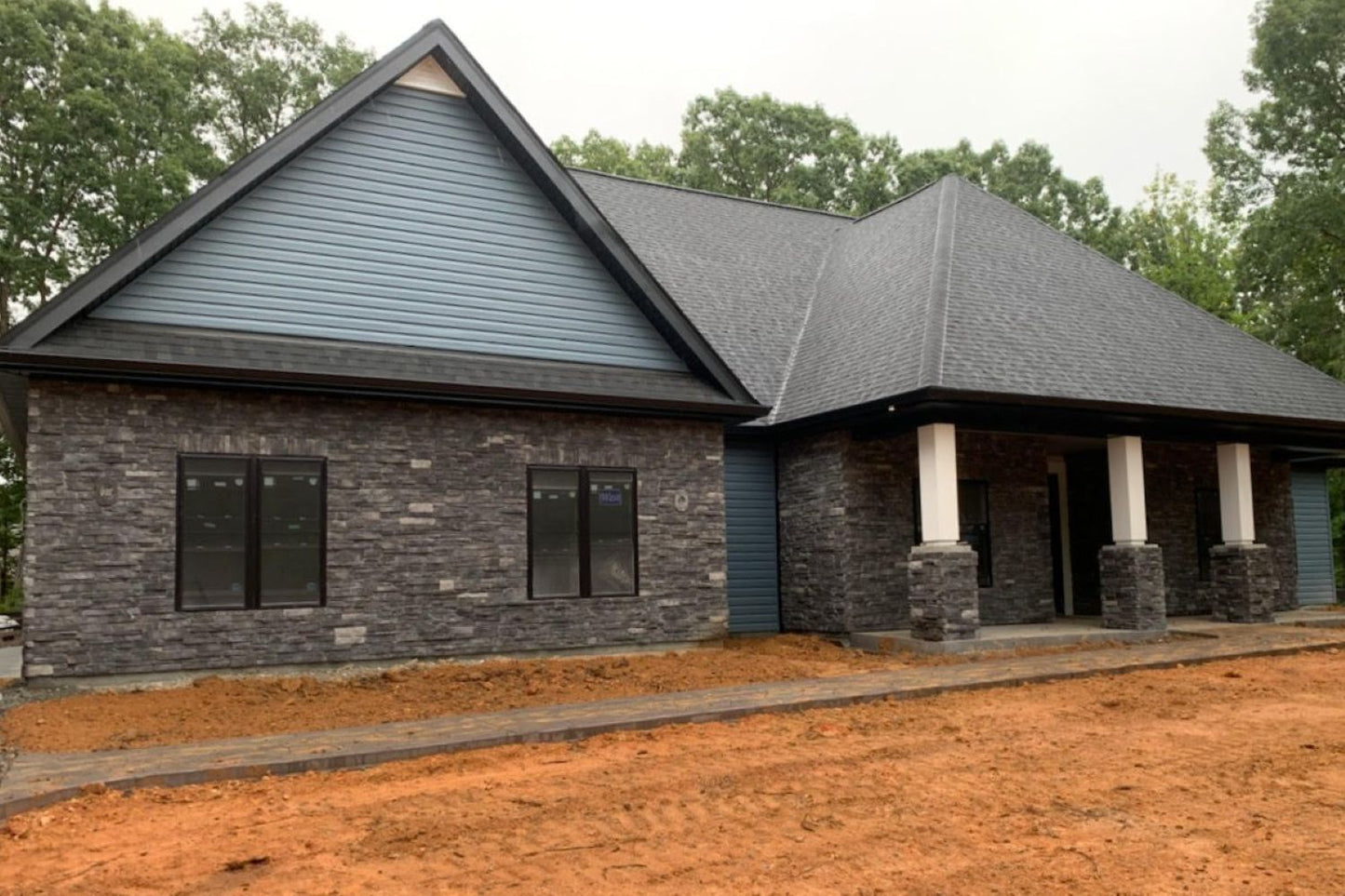 Stone Veneer - Stack Stone Black Forest - Mountain View Stone