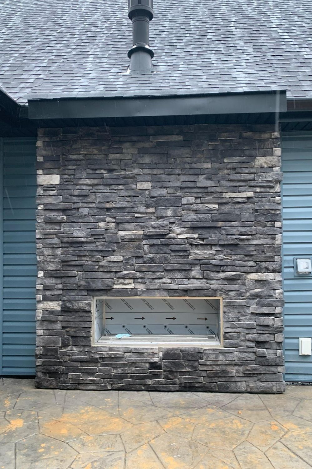 Stone Veneer - Stack Stone Black Forest - Mountain View Stone