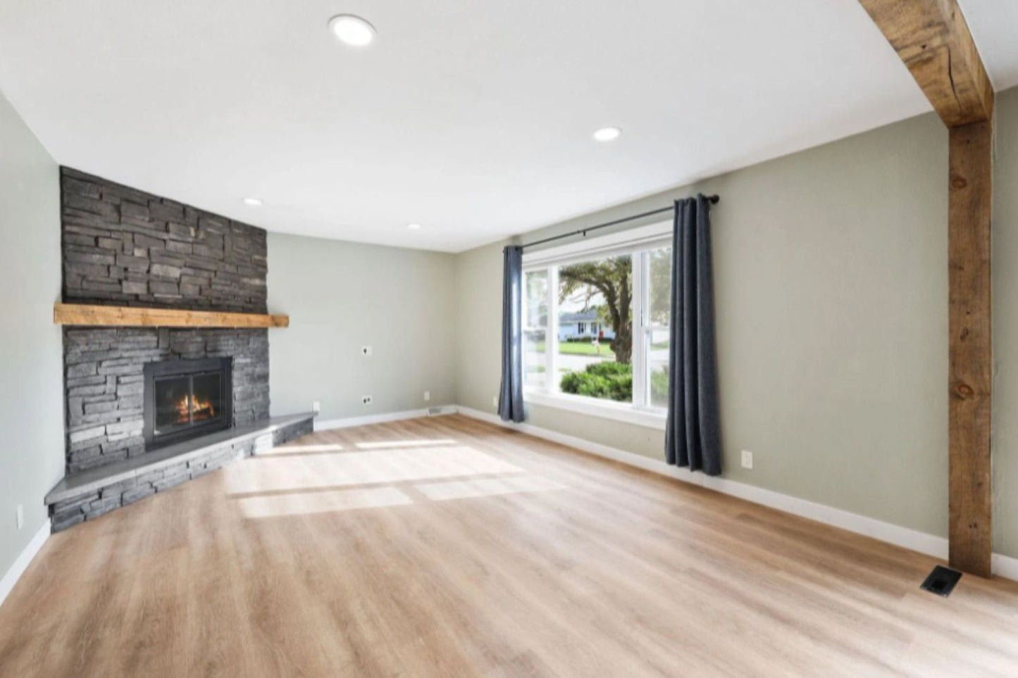 Stone Veneer - Stack Stone Black Forest - Mountain View Stone