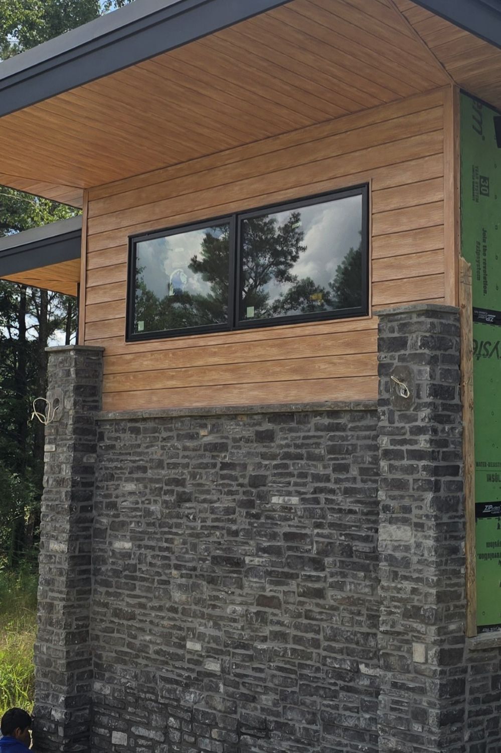Stone Veneer - Stack Stone Black Forest - Mountain View Stone