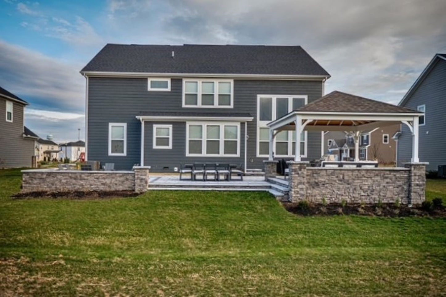 Stone Veneer - Stack Stone Cool Gray - Mountain View Stone