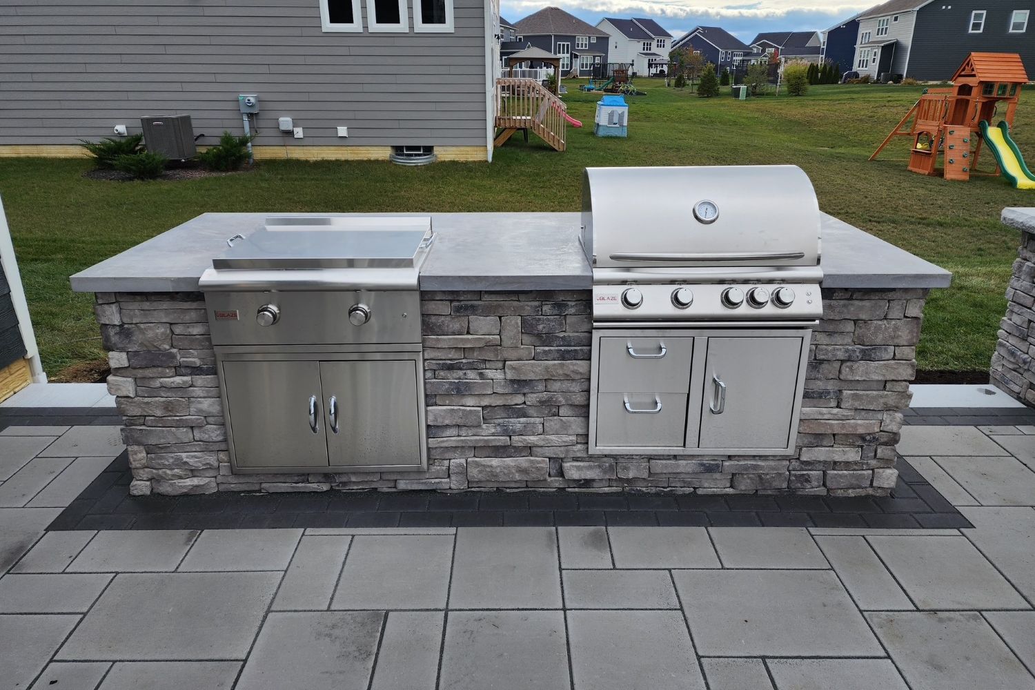 Stone Veneer - Stack Stone Cool Gray - Mountain View Stone