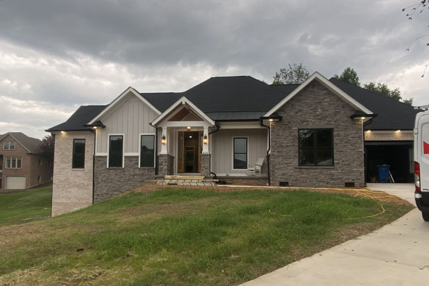 Stone Veneer - Stack Stone Cool Gray - Mountain View Stone