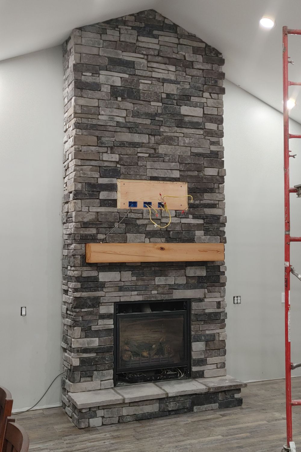 Stone Veneer - Stack Stone Glacier - Mountain View Stone