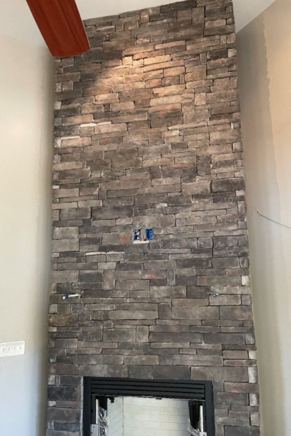 Stone Veneer - Stack Stone Midnight - Mountain View Stone