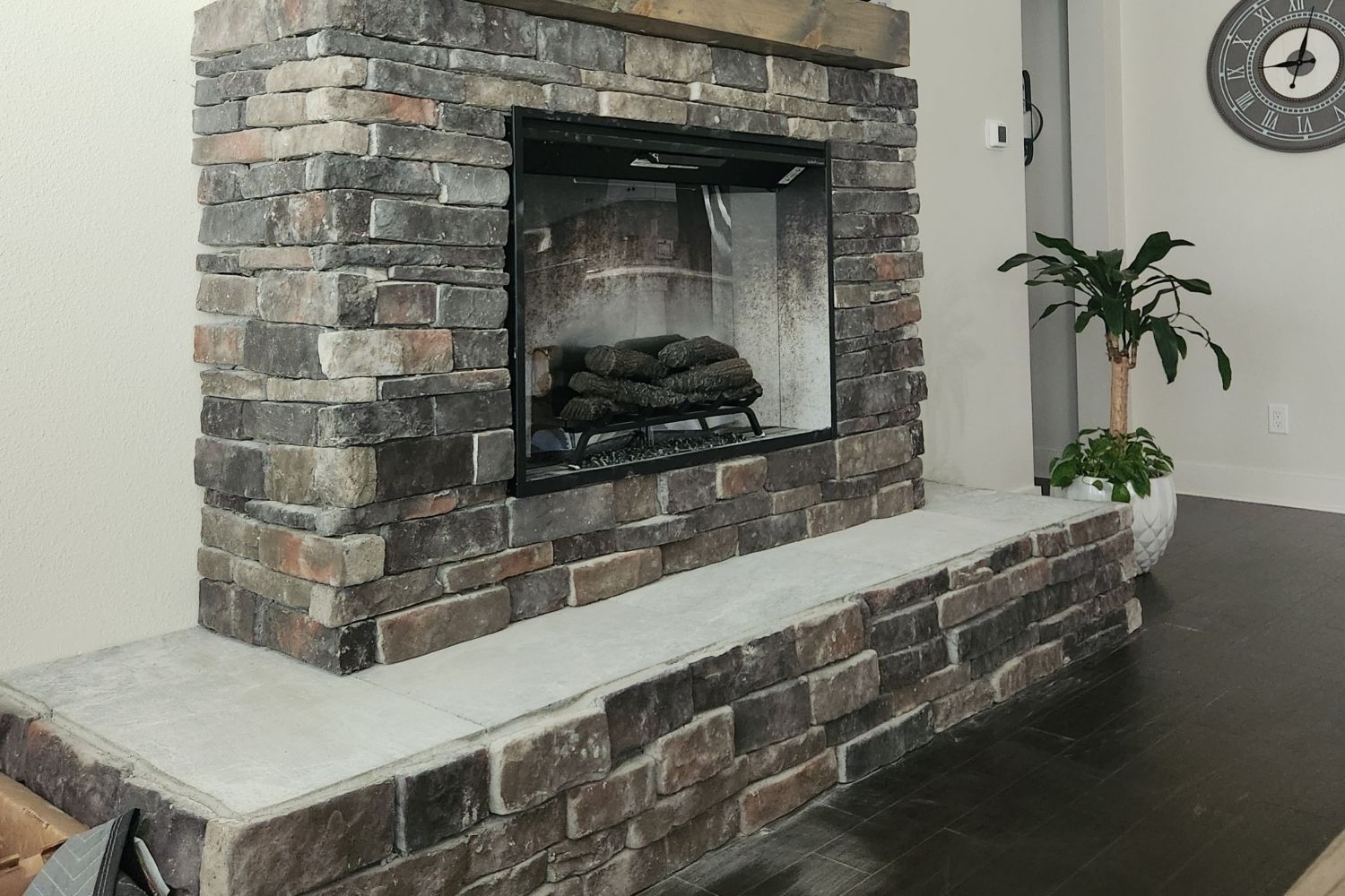 Stone Veneer - Stack Stone Midnight - Mountain View Stone