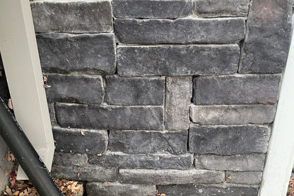 Stone Veneer - Stack Stone Midnight - Mountain View Stone